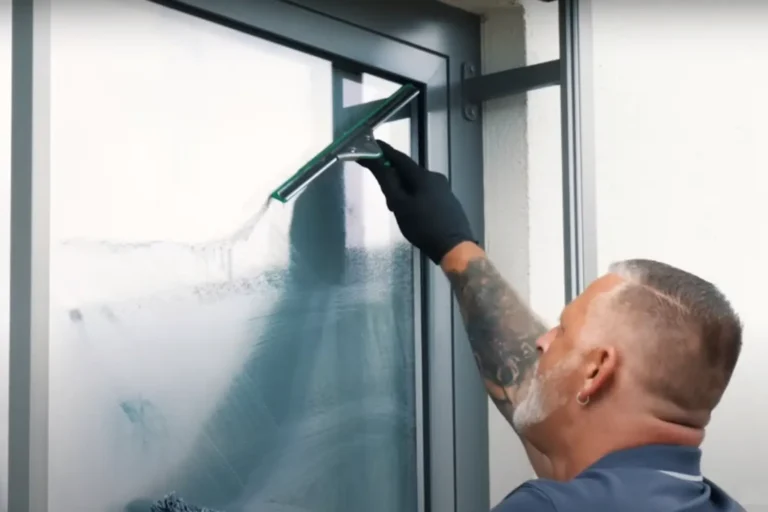 How to clean windows | Very Easy